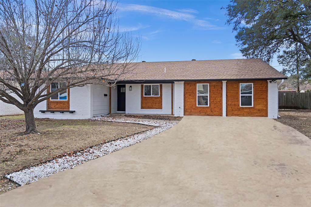 2309 Southern Oaks Dr - Photo 1