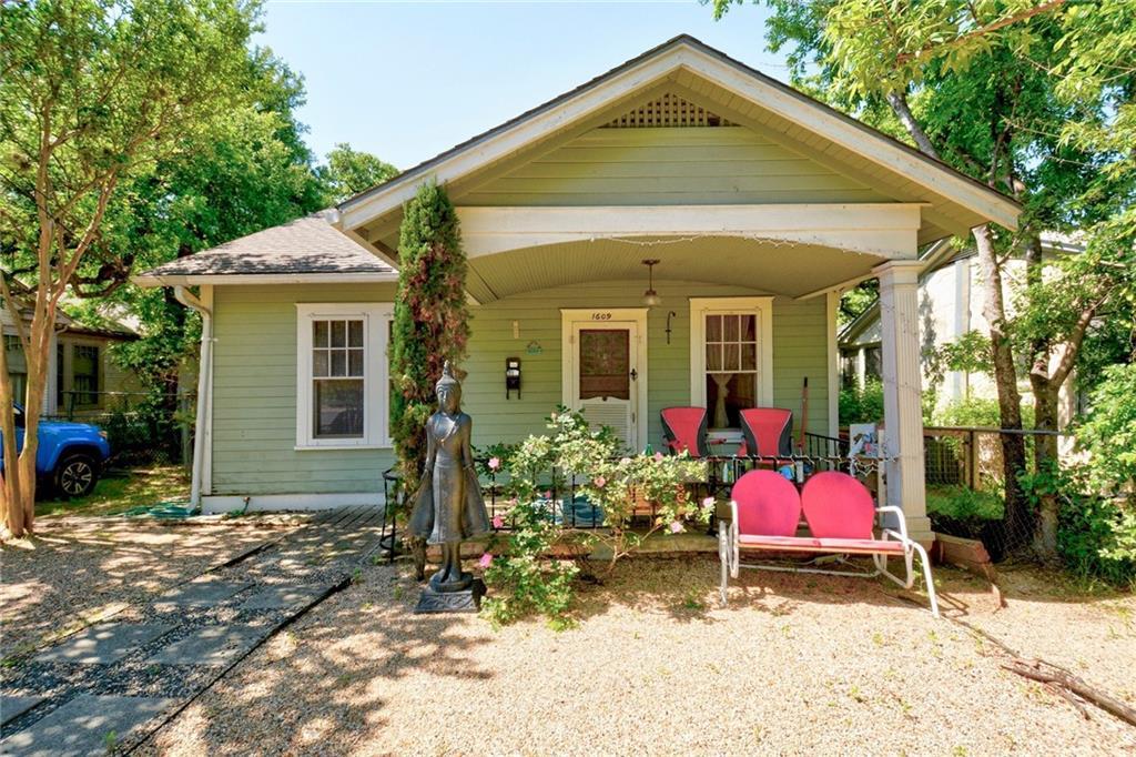 1609 Waterston Ave - Photo 1