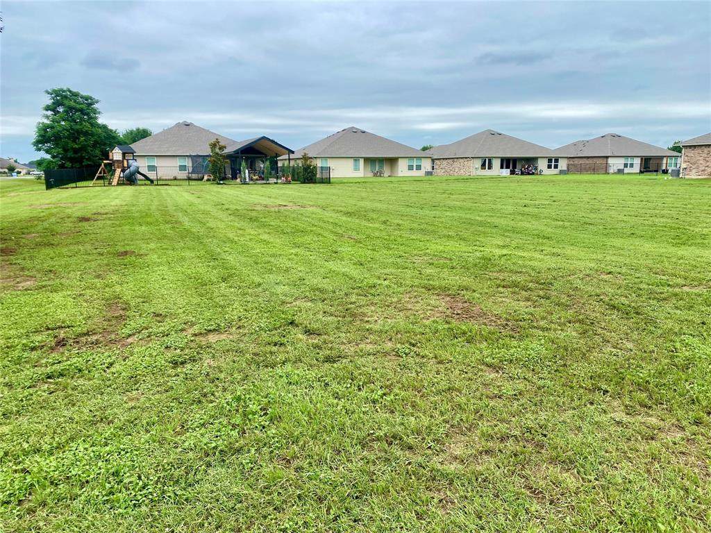 101 Sandpiper Dr - Photo 1