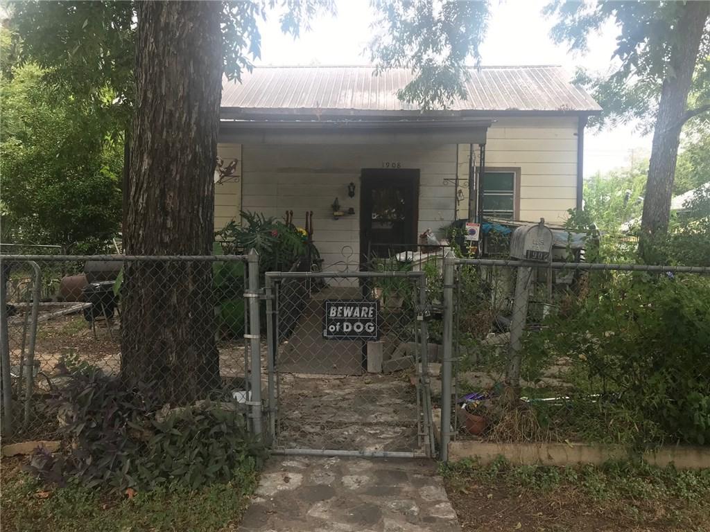 1908 2nd St - Photo 1