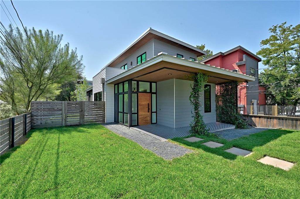 2009 13th St - Photo 1
