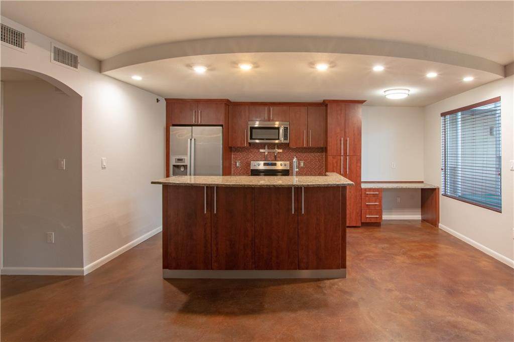 41 Waller St - Photo 1
