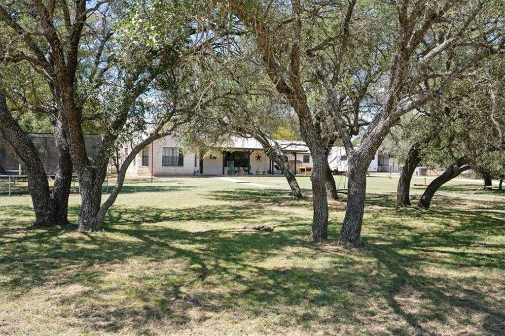 3360 Fm 3170 - Photo 1