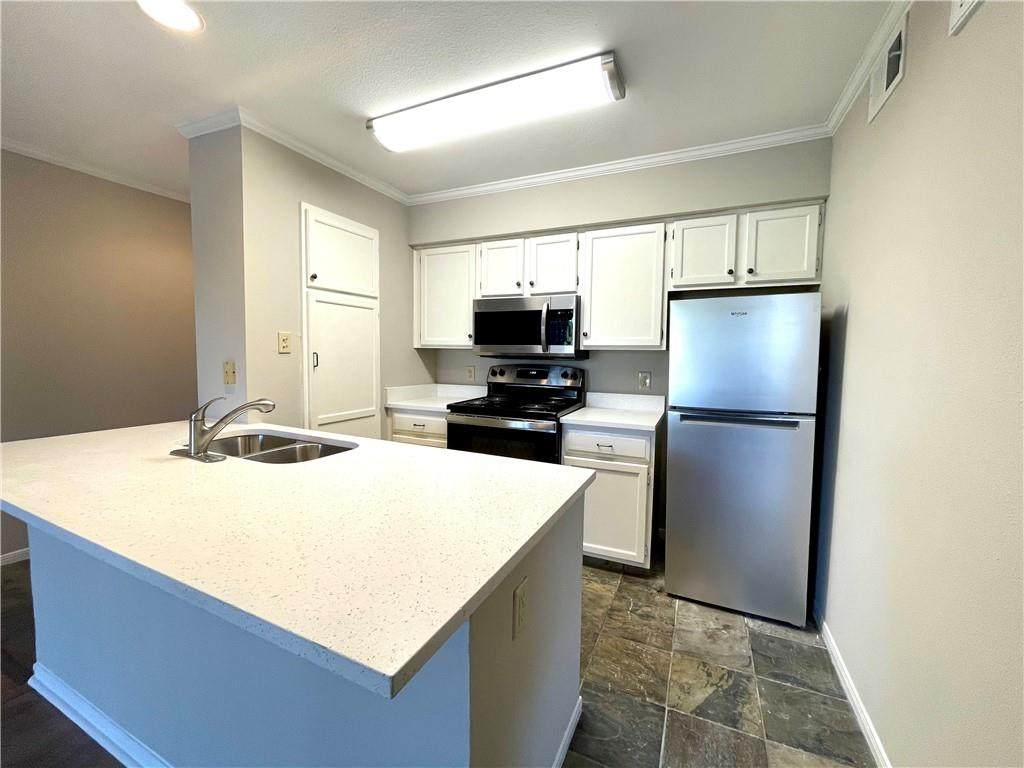 8888 Tallwood Dr - Photo 1