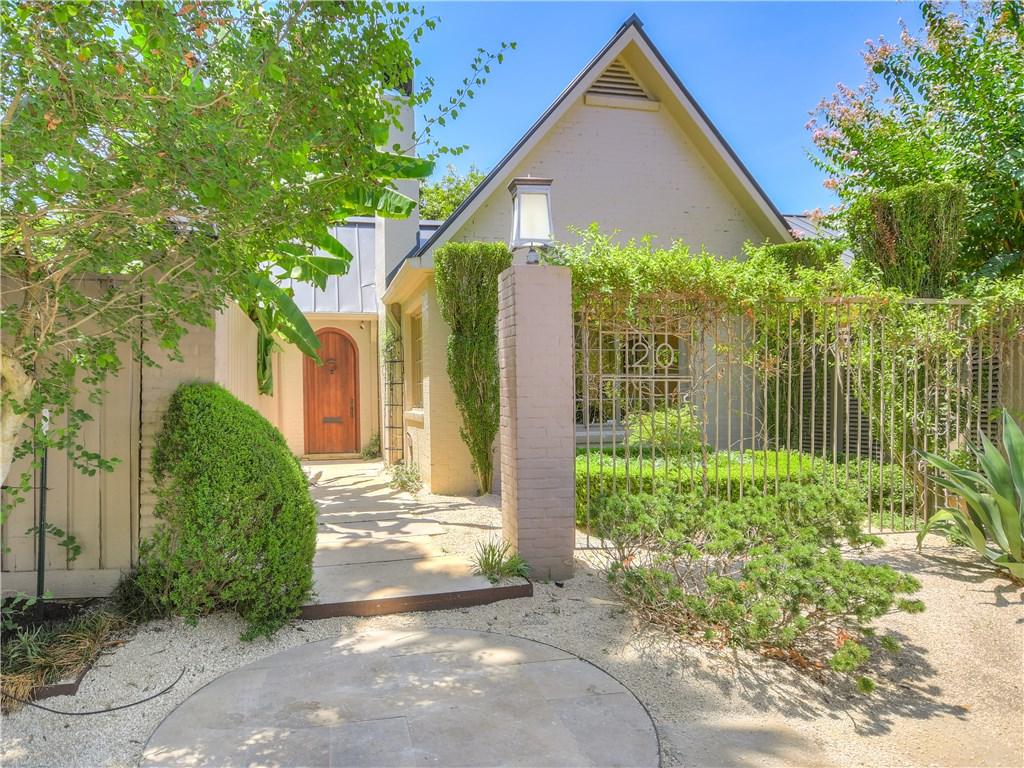 1210 Marshall Ln - Photo 1