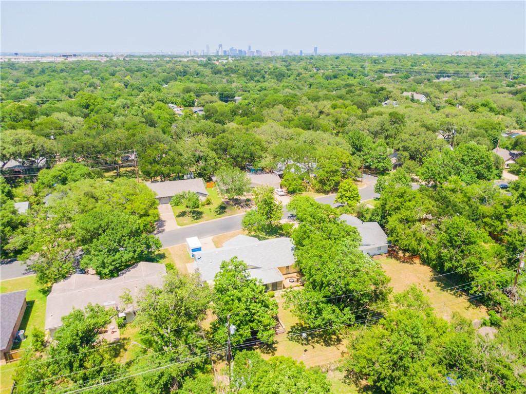 2205 Southern Oaks Dr - Photo 1