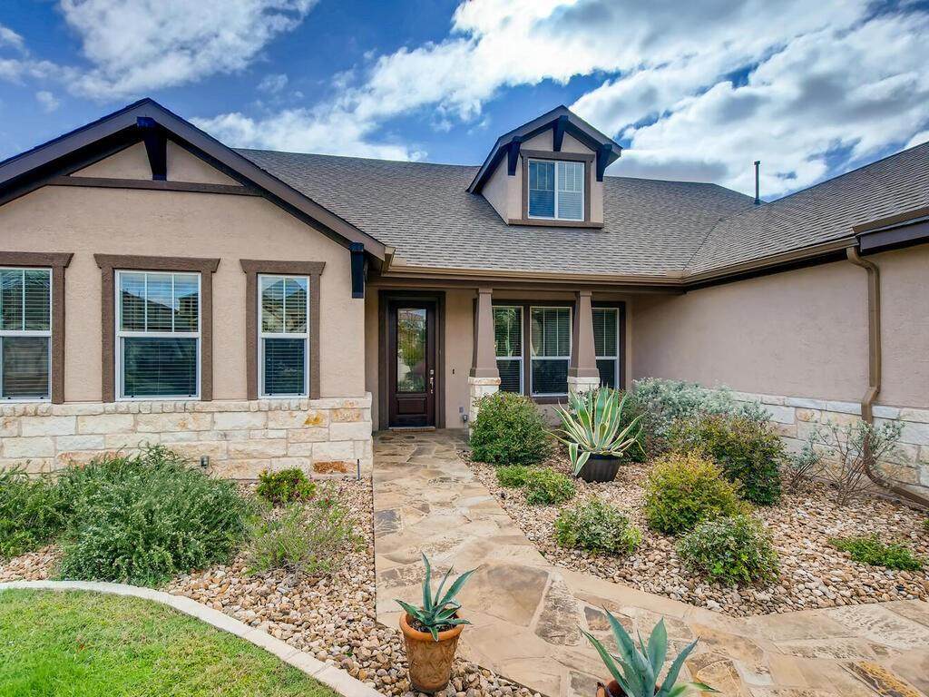 406 Davis Mountain Cir - Photo 1