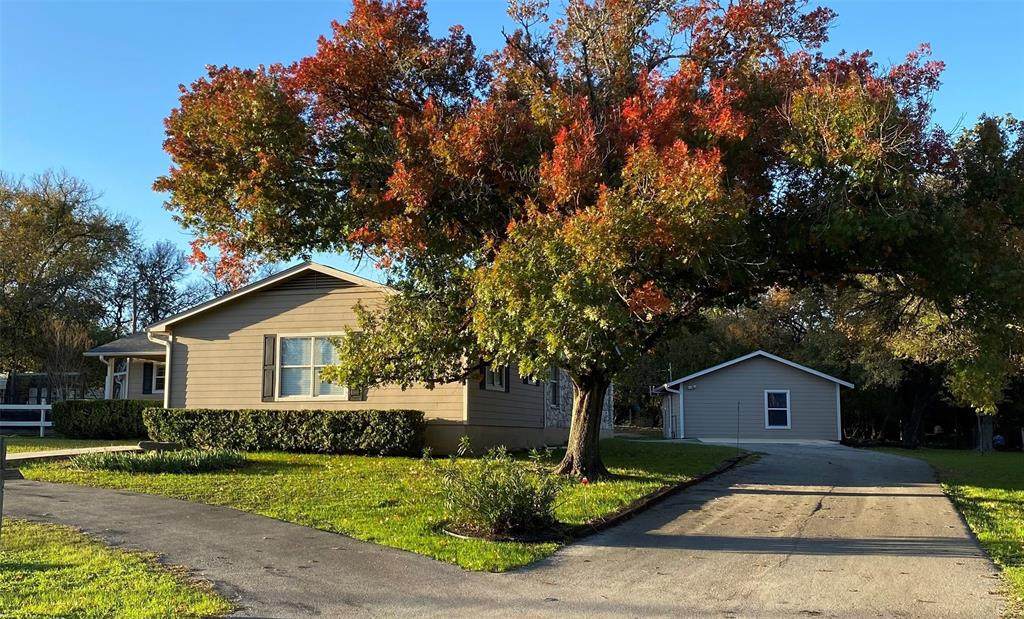 303 Suttles Ave - Photo 1