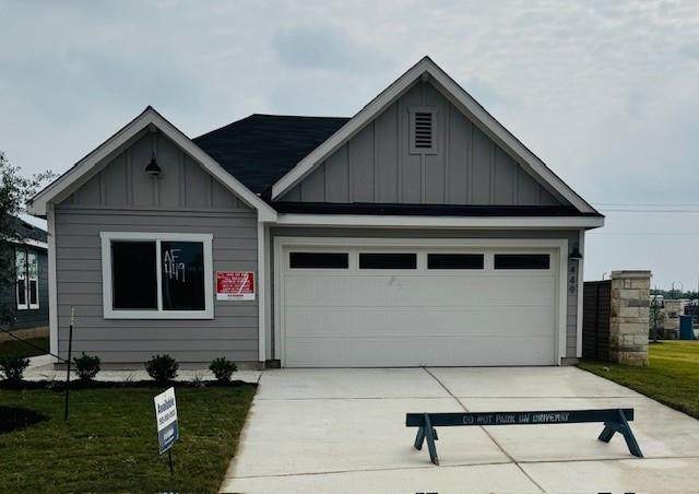 449 Frogmore Loop - Photo 1