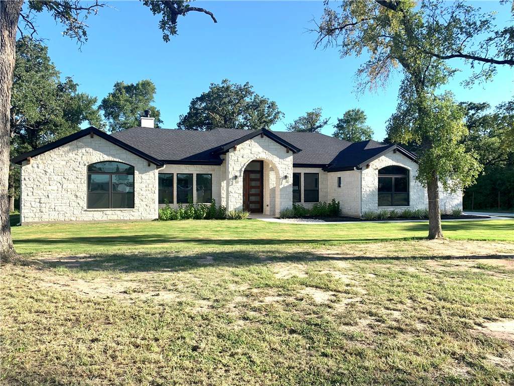 148 Voss Pkwy - Photo 1