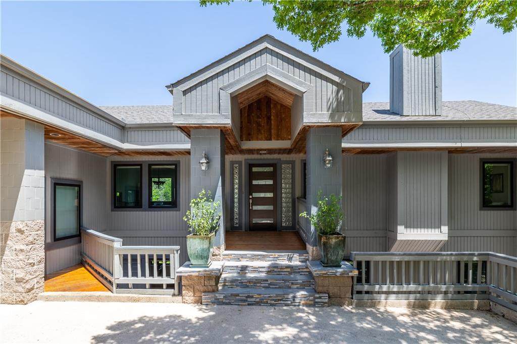 2105 Cypress Pt - Photo 1