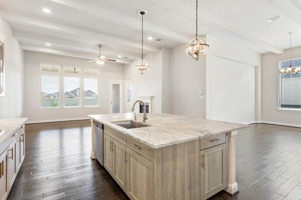 129 Benedum Way - Photo 1