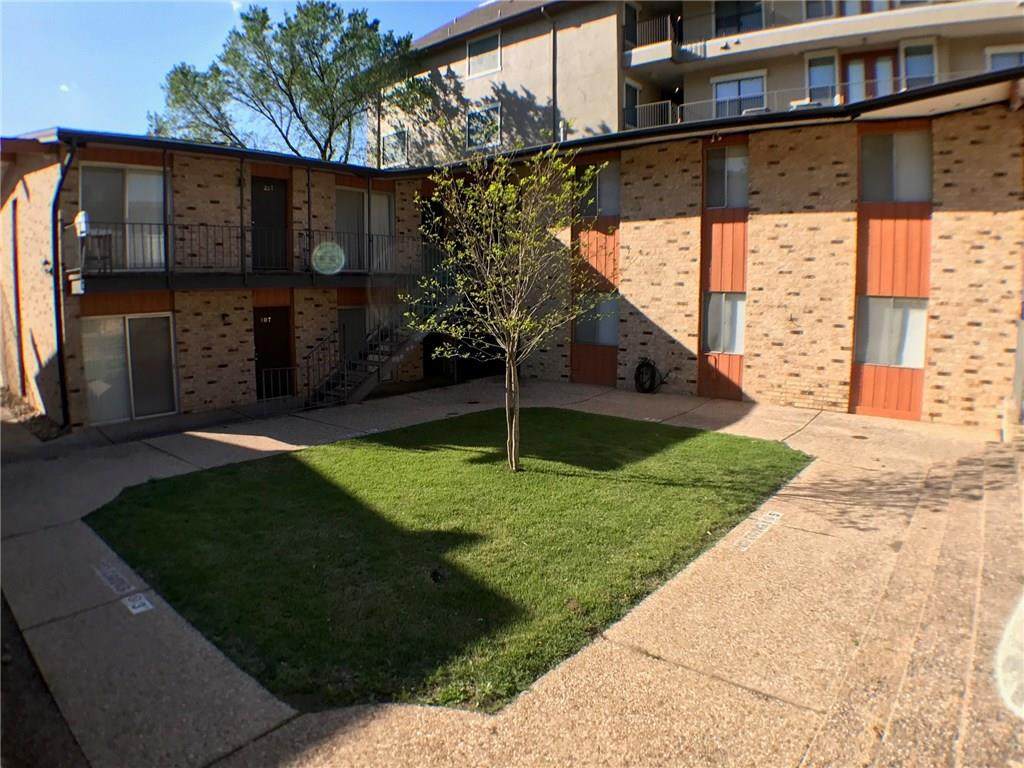 2610 Salado - Photo 1