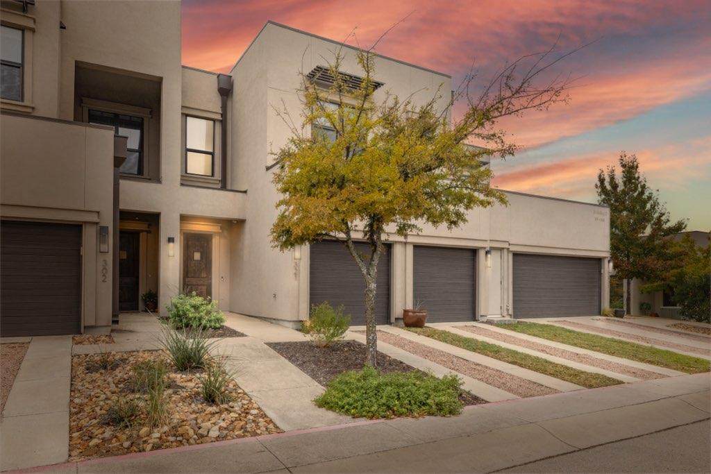 8200 Southwest Pkwy - Photo 1