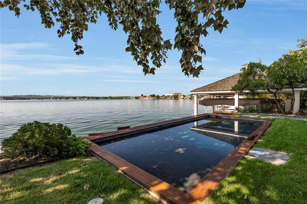 423 Lighthouse Dr - Photo 1