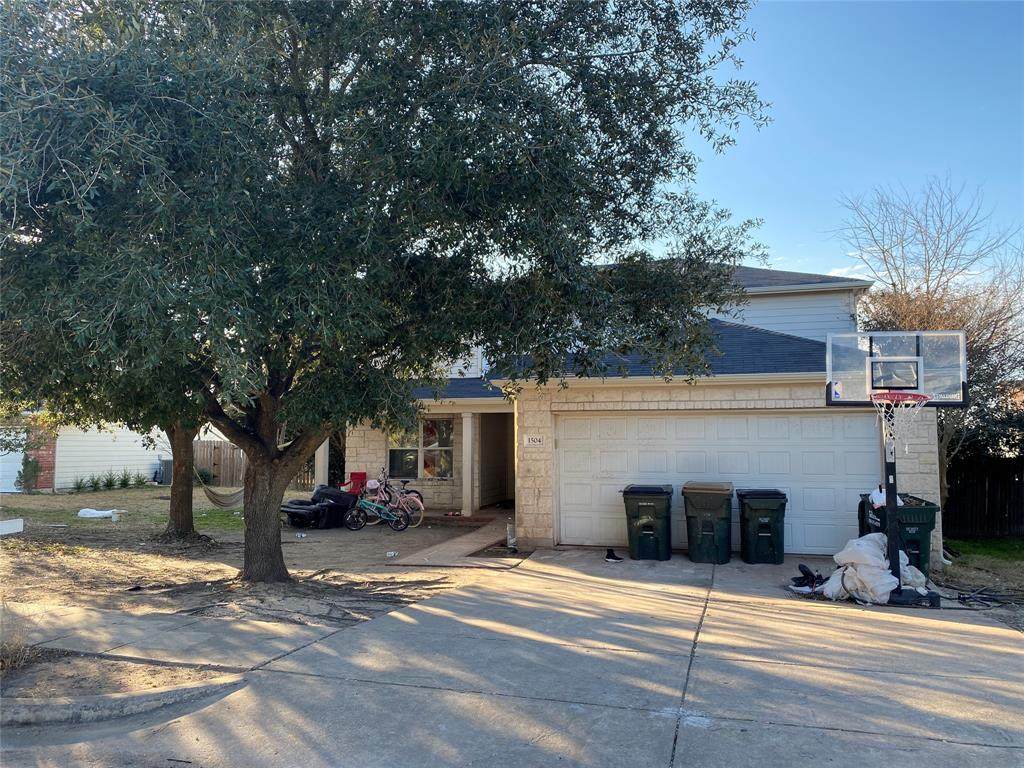 1504 Sunflower Ln - Photo 1