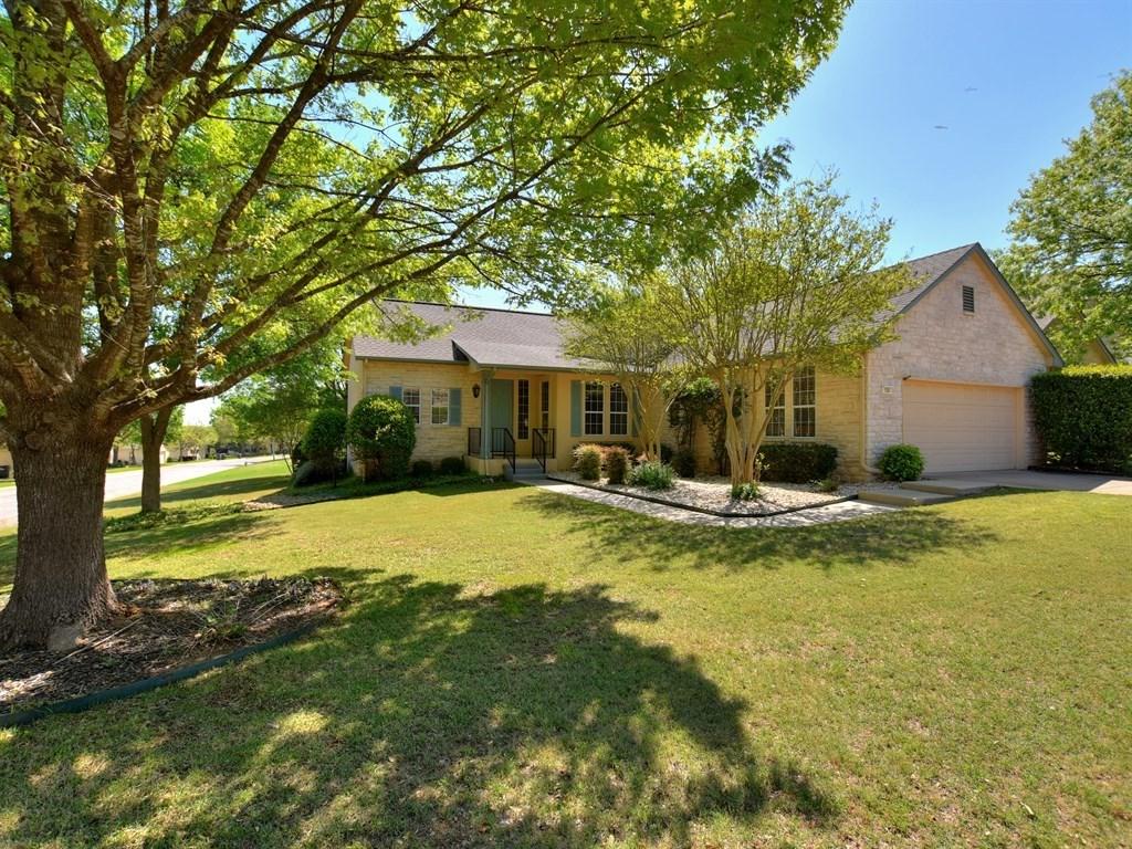 100 Swallowtail Cir - Photo 1