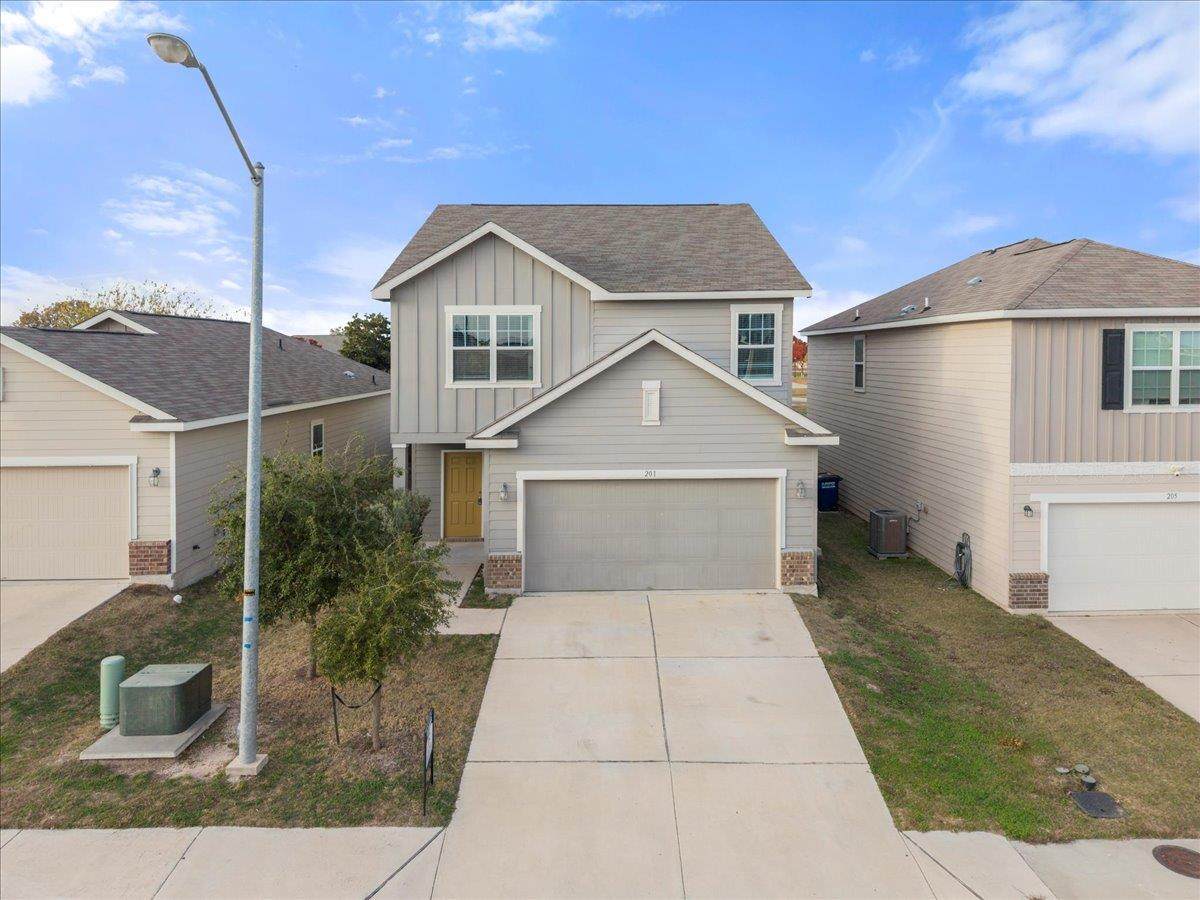 201 Rainey Dr - Photo 1