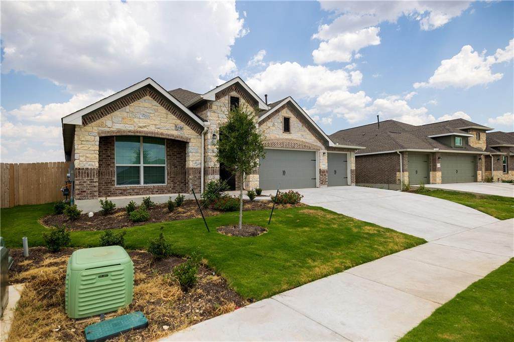 1544 Devine Lake Bnd - Photo 1
