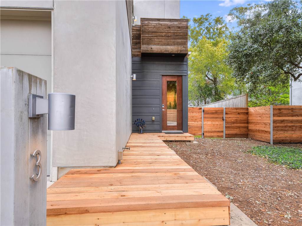 2204 Thornton Rd - Photo 1