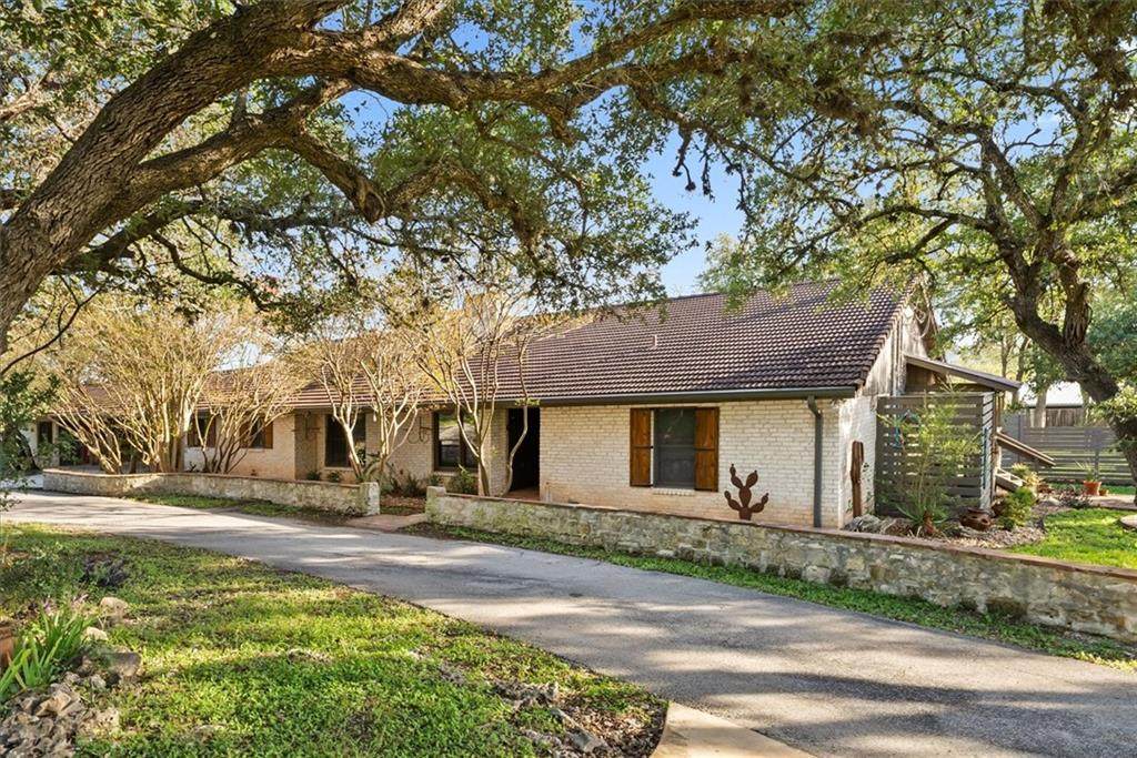 420 Oakwood Loop - Photo 1