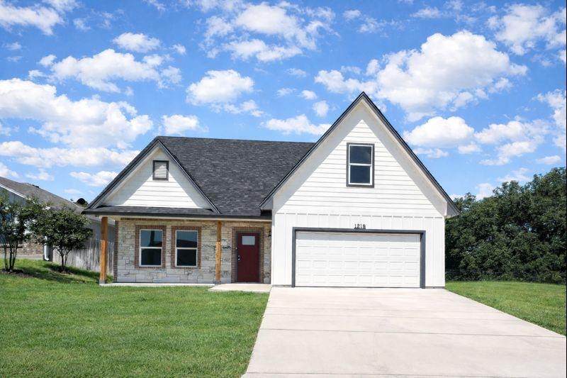 1218 Stone Valley Dr - Photo 1