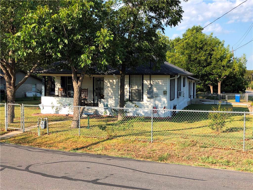 1125 Burkett St - Photo 1