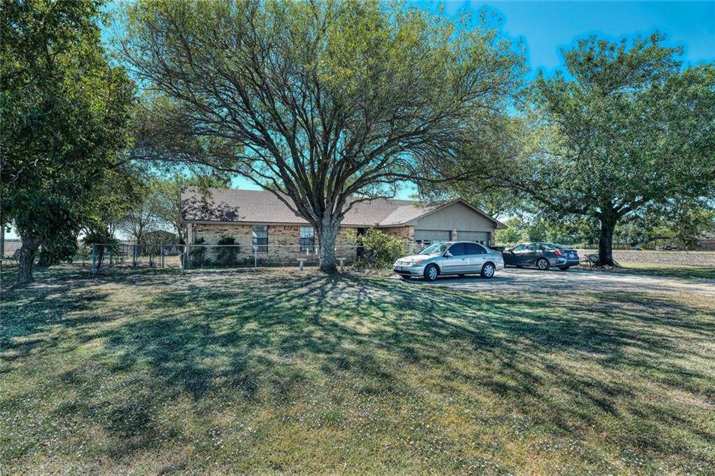 300 County Road 453 - Photo 1