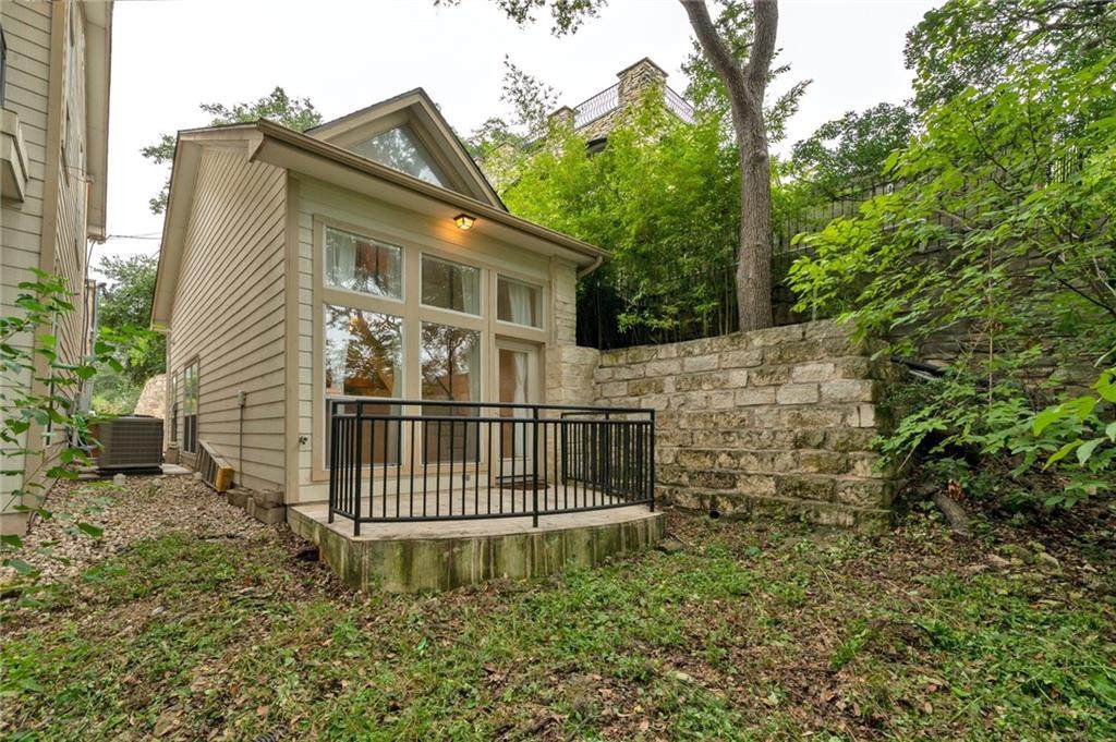 300 Le Grande Ave - Photo 1