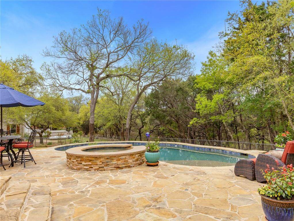 713 Oak Crest Ln - Photo 1