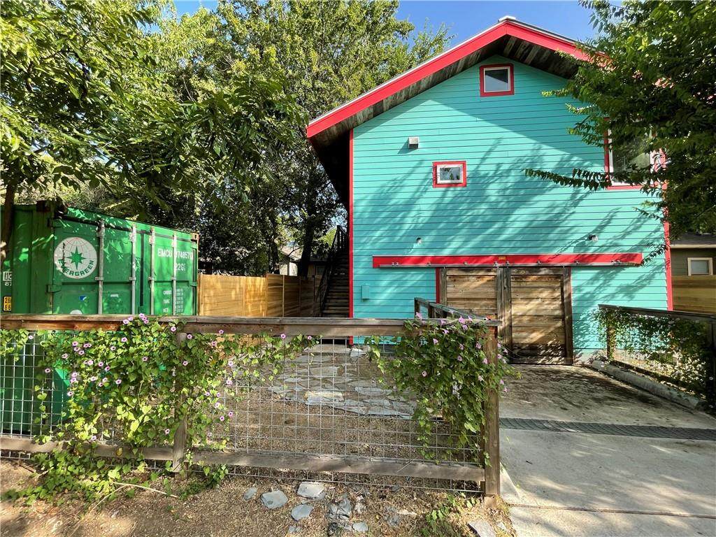1407 Leona St - Photo 1