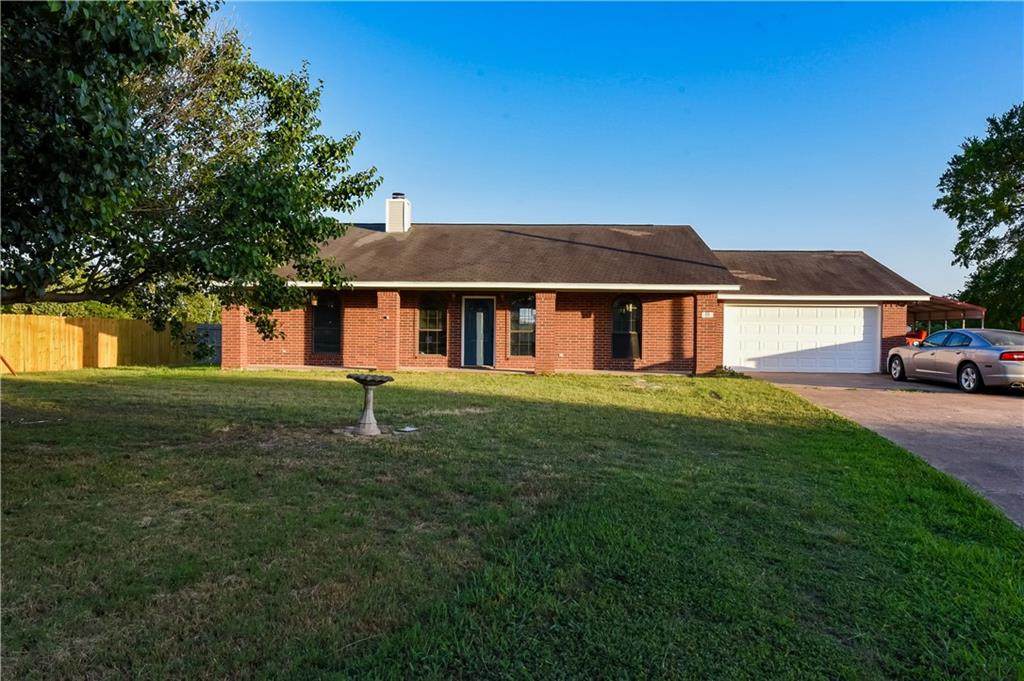 113 El Camino River Rd - Photo 1