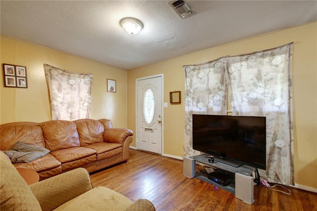 4708 Oak Cliff Dr - Photo 1