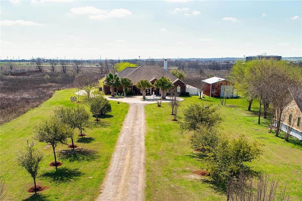 1870 County Road 109 - Photo 1