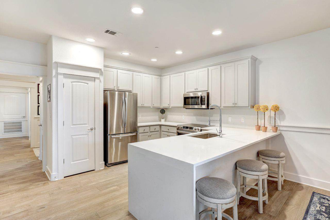 6712 Lantern View Dr - Photo 1