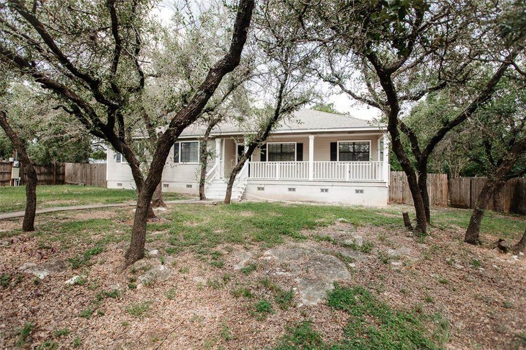 208 Cougar Ave - Photo 1