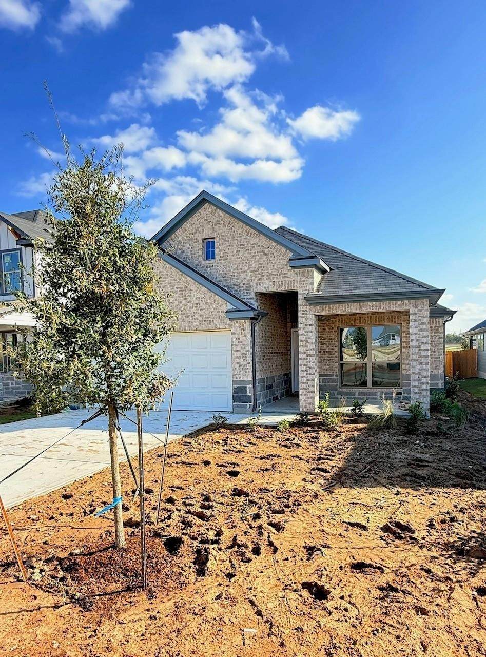 114 Mandeville Dr - Photo 1