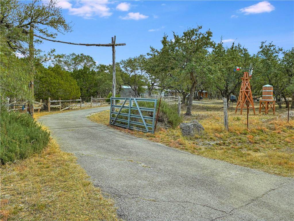 211 Peale Rd - Photo 1