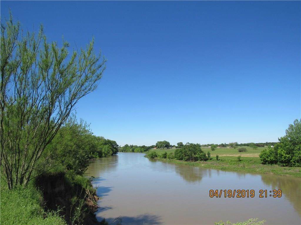 242C Doc Bryson Ln - Photo 1