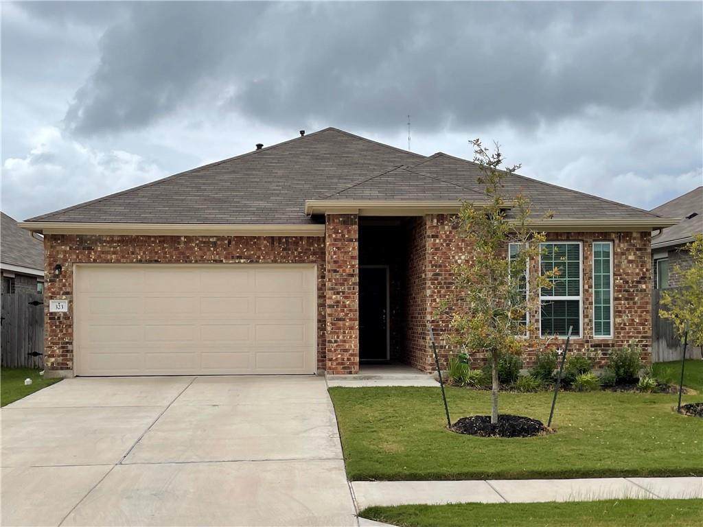 323 Natchez Dr - Photo 1