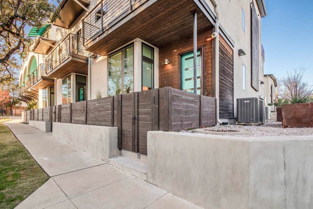 2118 Brackenridge St - Photo 1