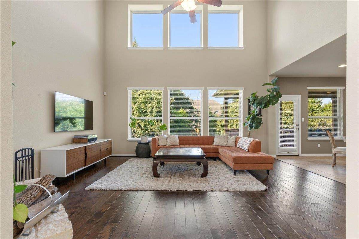 561 Stone View Trl - Photo 1