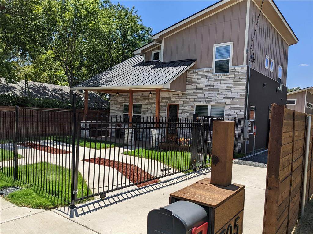 705 Blackson Ave - Photo 1