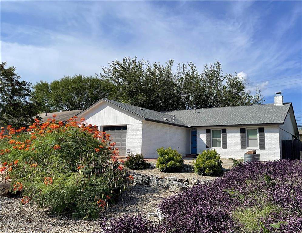 302 Skyloop Dr - Photo 1
