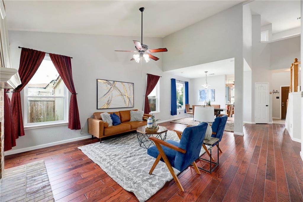 805 Crocus Dr - Photo 1