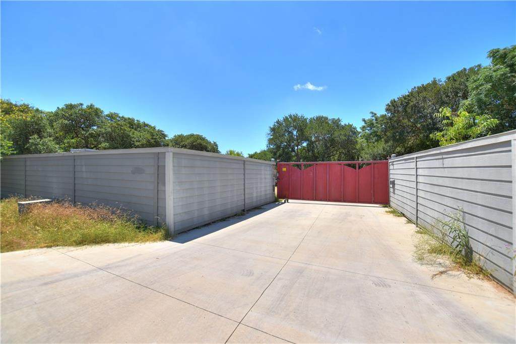 2109/2111 Allred Dr - Photo 1