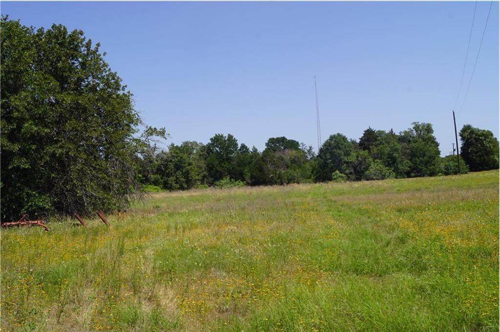 1013 Private Rd 7009 - Photo 1
