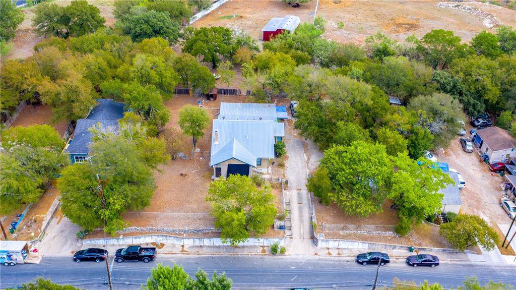 1229 Delano St - Photo 1