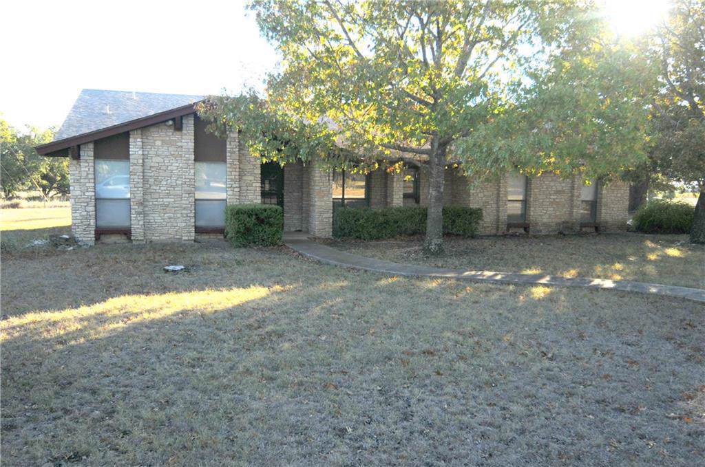 400 Robins Ln - Photo 1