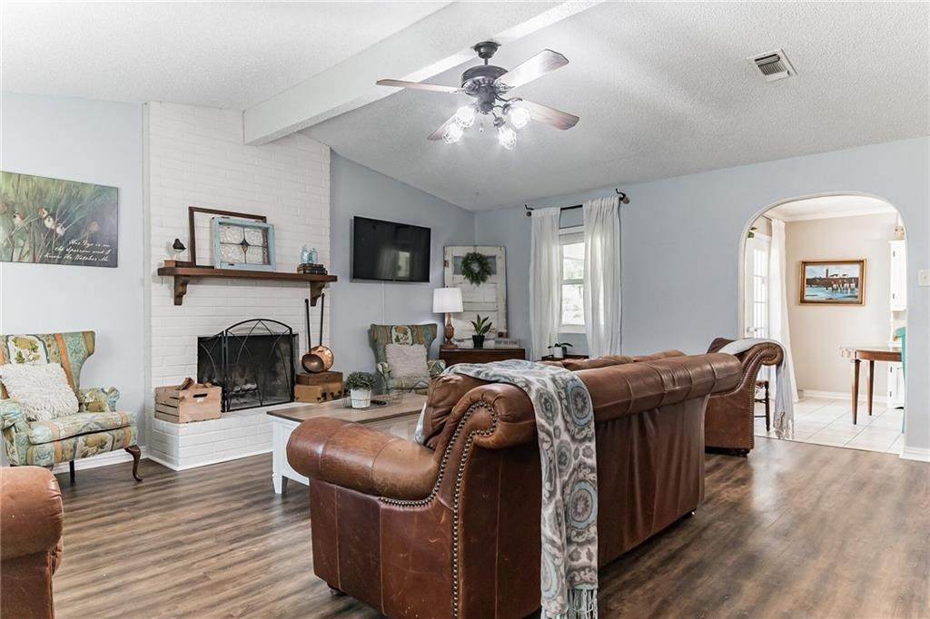 3238 Lois Ln - Photo 1